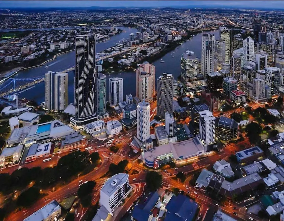 Executively Inspired - The Hutt Apartman Brisbane